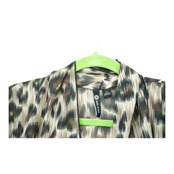 Milano Women's Button Up Top Size XL‎ Leopard Print Bell Sleeve Asymmetric - Picture 4 of 4